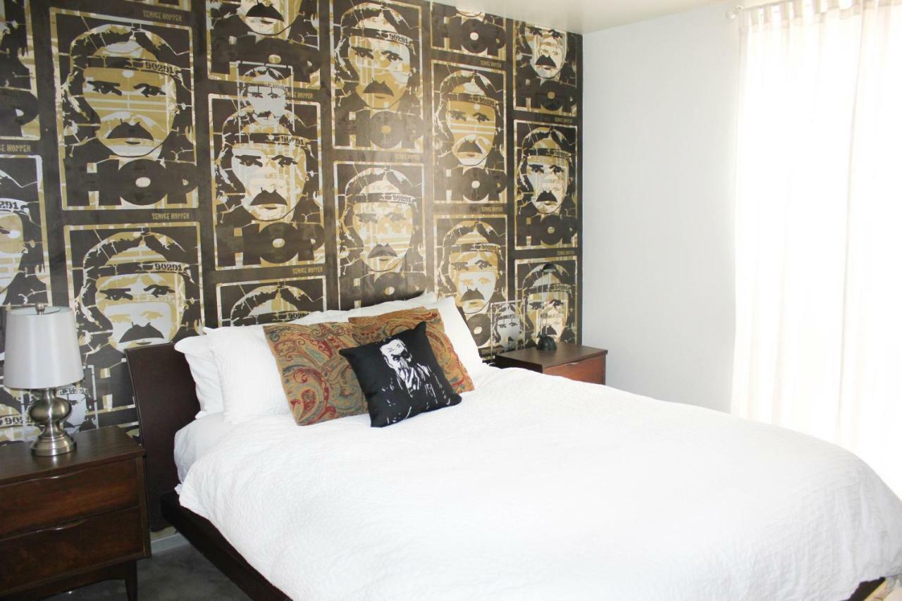 Ocean Front Vortex Female Hostel Private Rooms Free Bikes 로스앤젤레스 외부 사진