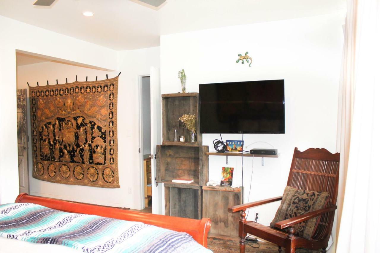 Ocean Front Vortex Female Hostel Private Rooms Free Bikes 로스앤젤레스 외부 사진